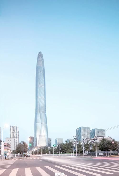 給我一些鋼結(jié)構(gòu)的經(jīng)典案例圖片（給我一些鋼結(jié)構(gòu)的經(jīng)典案例圖片,我?guī)湍阏砹艘恍┙?jīng)典案例）