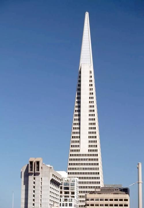 給我一些鋼結(jié)構(gòu)的經(jīng)典案例圖片（給我一些鋼結(jié)構(gòu)的經(jīng)典案例圖片,我?guī)湍阏砹艘恍┙?jīng)典案例）