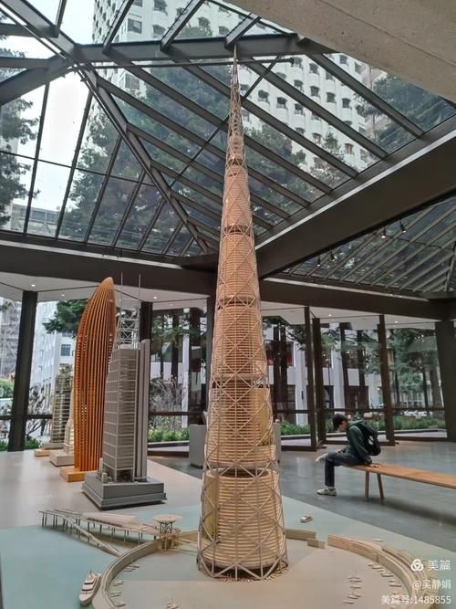 給我一些鋼結(jié)構(gòu)的經(jīng)典案例圖片（給我一些鋼結(jié)構(gòu)的經(jīng)典案例圖片,我?guī)湍阏砹艘恍┙?jīng)典案例）