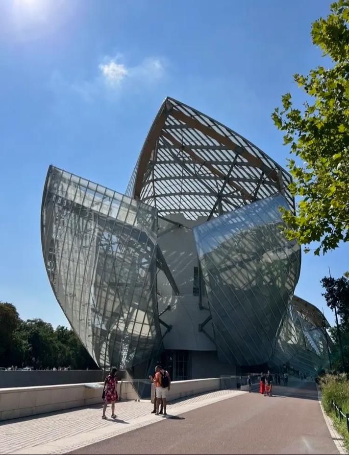 給我一些幕墻的案例圖片（國內(nèi)外經(jīng)典幕墻設(shè)計(jì)案例）