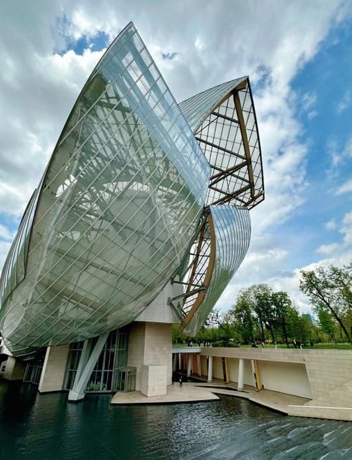 給我一些幕墻的案例圖片（國內(nèi)外經(jīng)典幕墻設(shè)計(jì)案例）