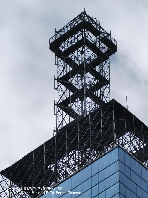 給我一些鋼結(jié)構(gòu)觀景臺(tái)的設(shè)計(jì)圖片（給我一些鋼結(jié)構(gòu)觀景臺(tái)的設(shè)計(jì)圖片,我?guī)湍阏砹艘恍╀摻Y(jié)構(gòu)觀景臺(tái)的設(shè)計(jì)案例）