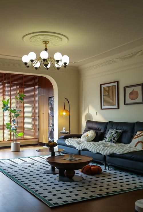 有沒有更多房屋改造的案例圖片？（不同風格和戶型的改造案例）