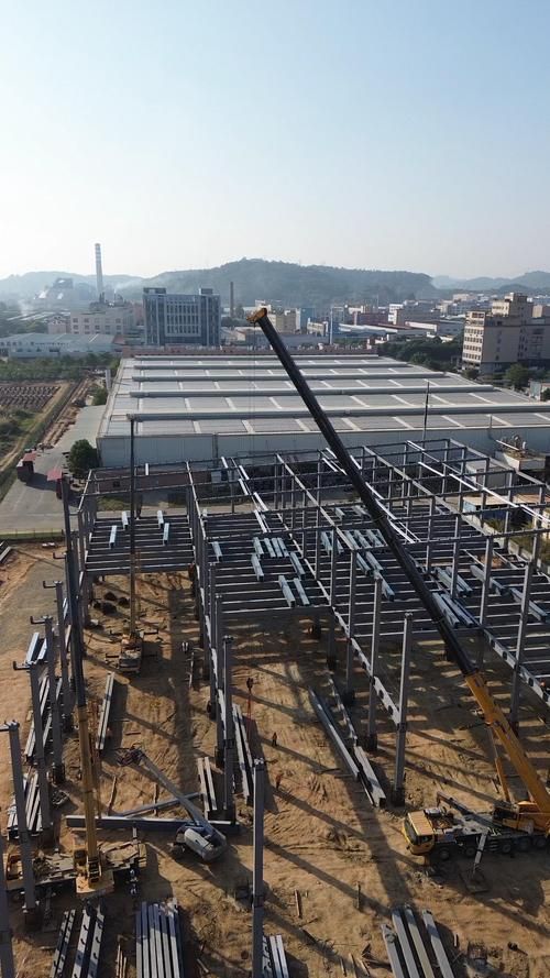 給我一些鋼筋桁架結構施工的圖片（給我一些鋼筋桁架結構施工圖片,我?guī)湍阏伊艘恍╀摻铊旒芙Y構施工的圖片） 行業(yè)新聞 第3張