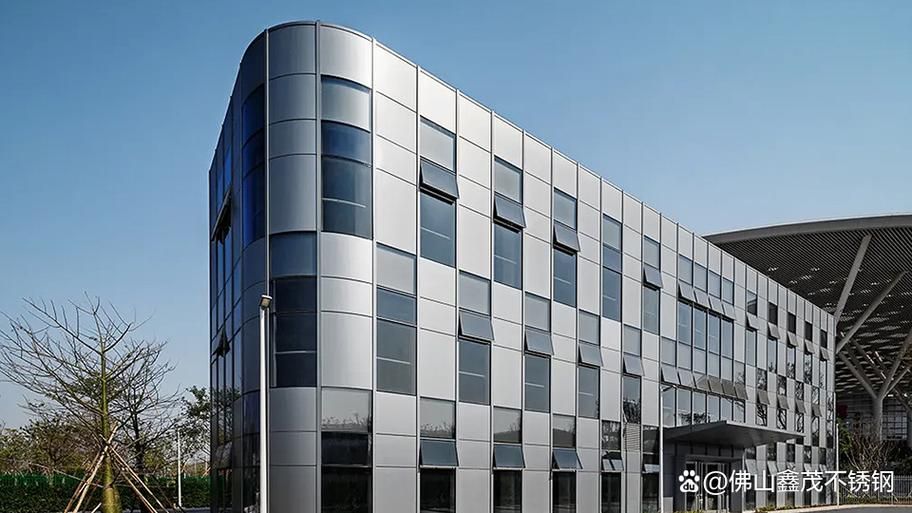 給我一些鋼結(jié)構(gòu)幕墻的圖片（給我一些鋼結(jié)構(gòu)幕墻的圖片共參考4篇）