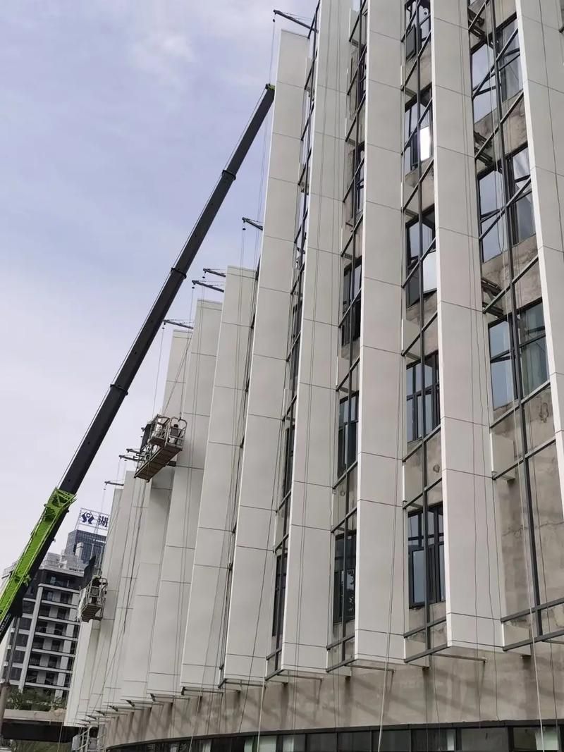 給我一些鋼結(jié)構(gòu)幕墻的圖片（給我一些鋼結(jié)構(gòu)幕墻的圖片共參考4篇）