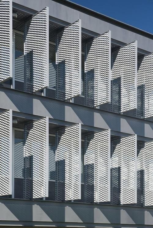 給我一些鋼結(jié)構(gòu)幕墻的圖片（給我一些鋼結(jié)構(gòu)幕墻的圖片共參考4篇）