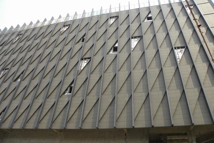 給我一些鋼結(jié)構(gòu)幕墻的圖片（給我一些鋼結(jié)構(gòu)幕墻的圖片共參考4篇）