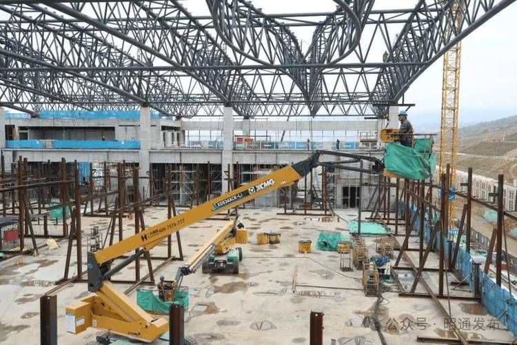 給我一些桁架結(jié)構(gòu)實例圖片