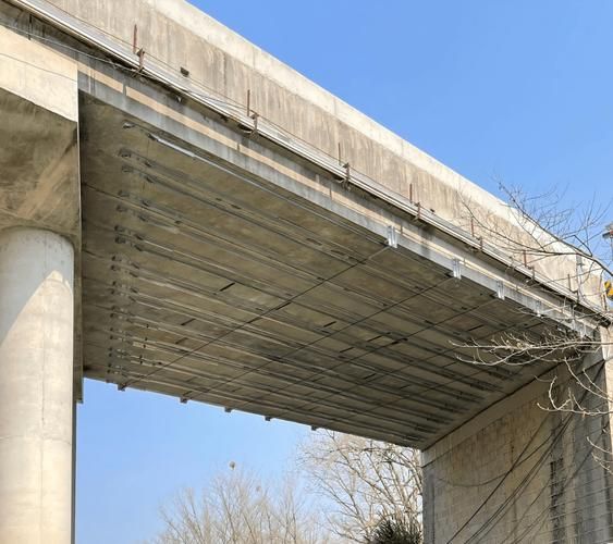 給我一些碳纖維加固梁的實(shí)例圖片(碳纖維加固梁工程實(shí)例) 行業(yè)新聞 第26張 給我一些碳纖維加固梁的實(shí)例圖片(碳纖維加固梁工程實(shí)例) 行業(yè)新聞 第26張