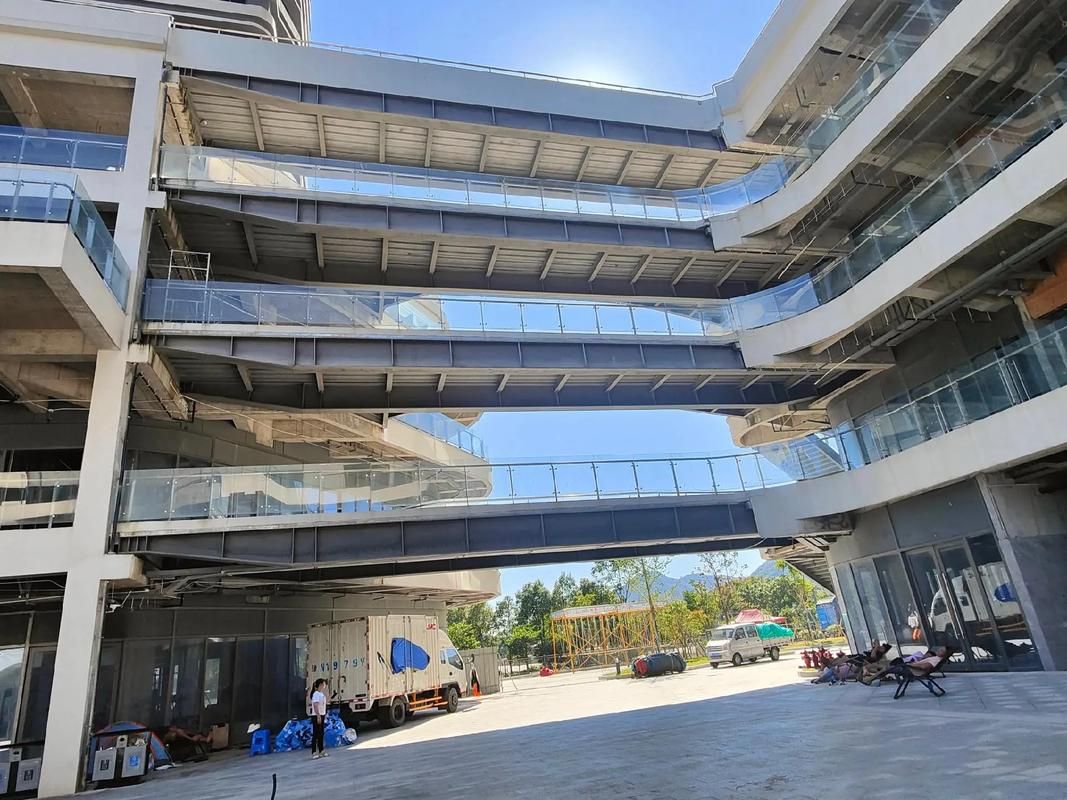 有沒有更多鋼結(jié)構(gòu)連廊的圖片？（如何設(shè)計(jì)一個(gè)鋼結(jié)構(gòu)連廊？） 行業(yè)新聞 第2張