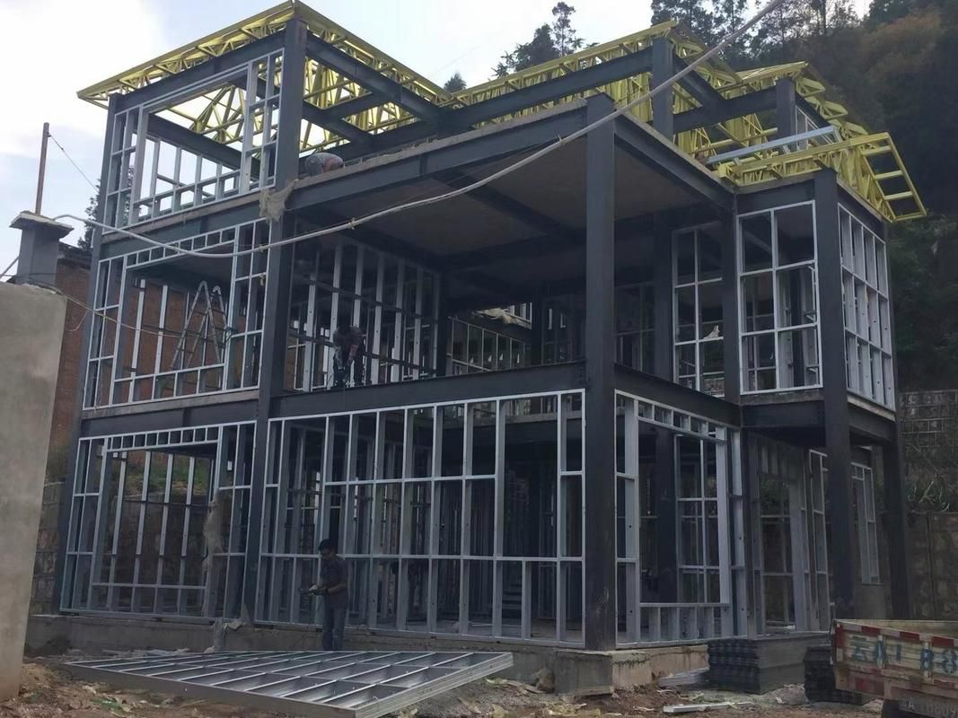 給我一些鋼架結(jié)構(gòu)房的圖片參考（鋼架結(jié)構(gòu)房在設(shè)計靈活性和空間利用率方面表現(xiàn)更優(yōu)） 行業(yè)新聞 第9張