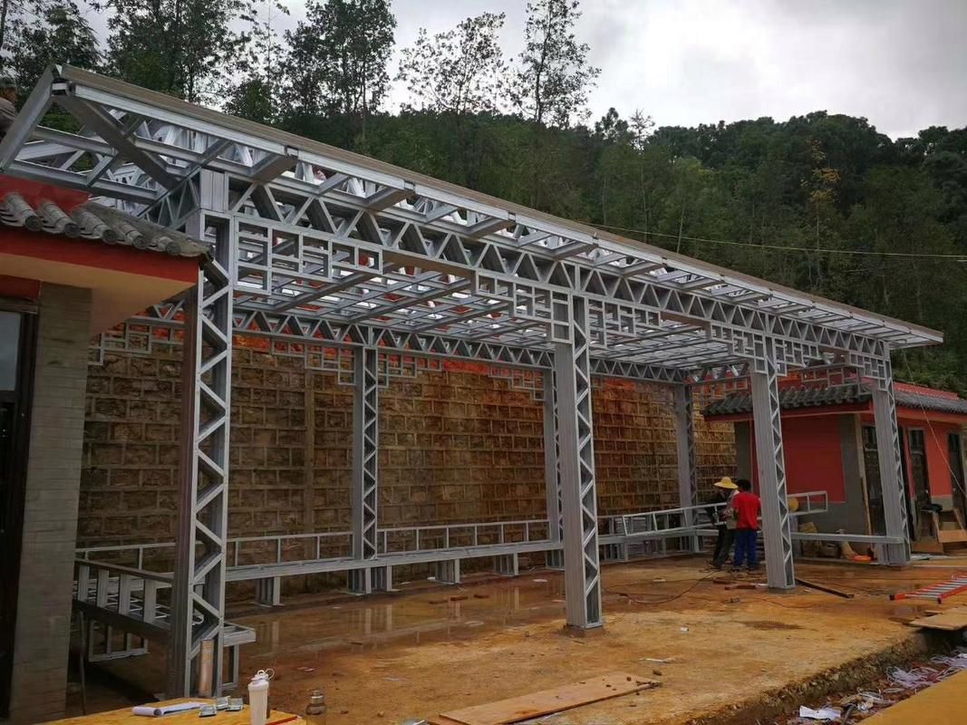 給我一些鋼架結(jié)構(gòu)房的圖片參考（鋼架結(jié)構(gòu)房在設(shè)計靈活性和空間利用率方面表現(xiàn)更優(yōu)） 行業(yè)新聞 第13張