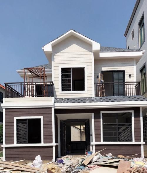 給我一些鋼架結(jié)構(gòu)房的圖片參考（鋼架結(jié)構(gòu)房在設(shè)計靈活性和空間利用率方面表現(xiàn)更優(yōu)） 行業(yè)新聞 第21張