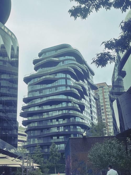 保定能再给我几个国内外的幕墙案例吗？ 行业新闻 第8张