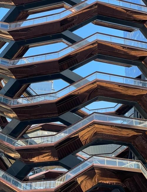 济南市中有哪些知名的钢结构楼梯设计案例 行业新闻 第3张