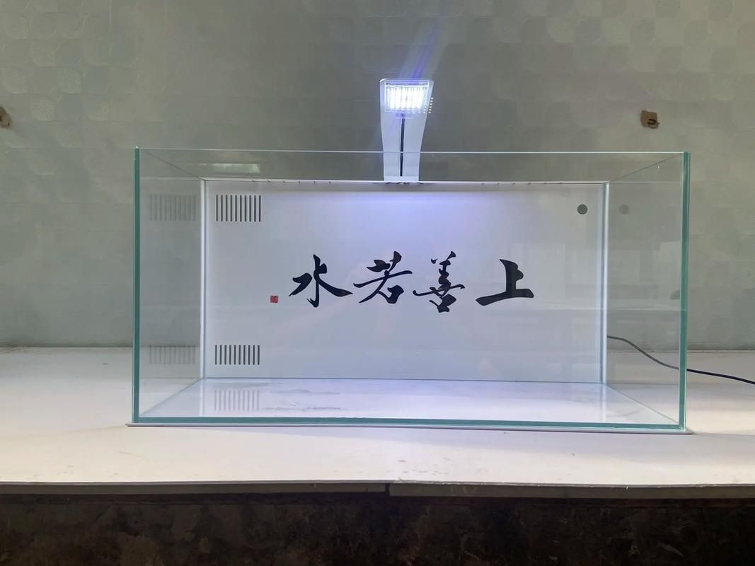 如何判斷龍魚缸是否超白玻璃?,如何辨別超白玻璃魚缸?